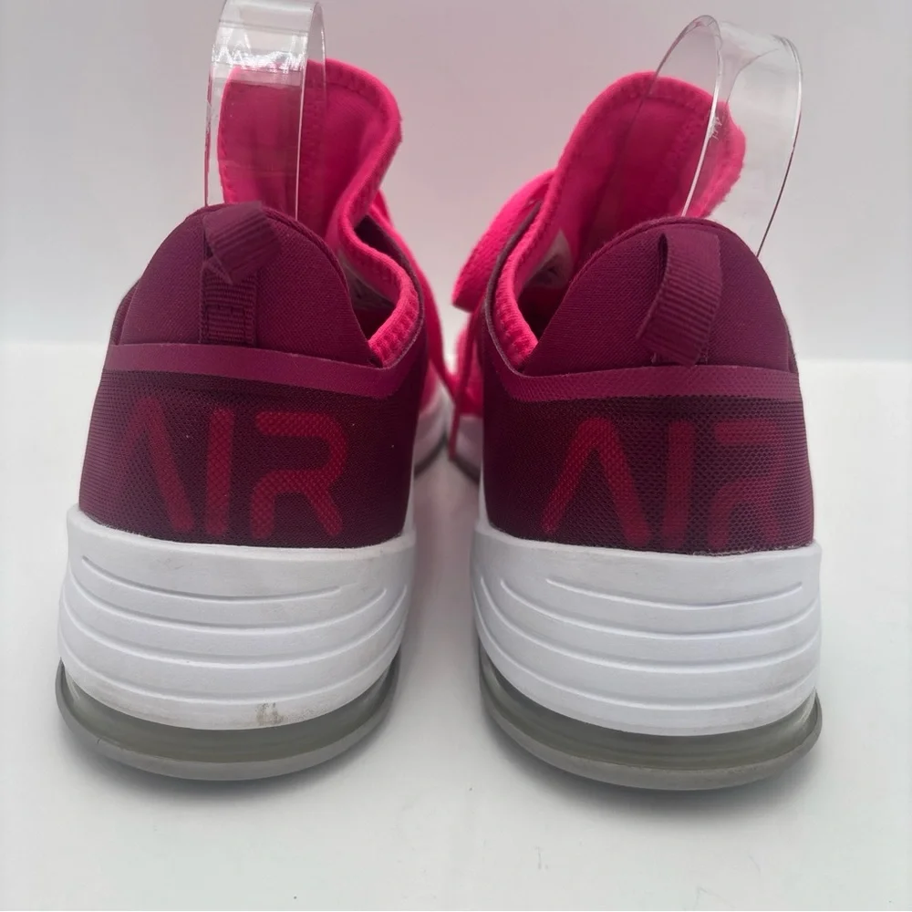 Nike Women's Fuchsia and‎ Burgundy Sneakers